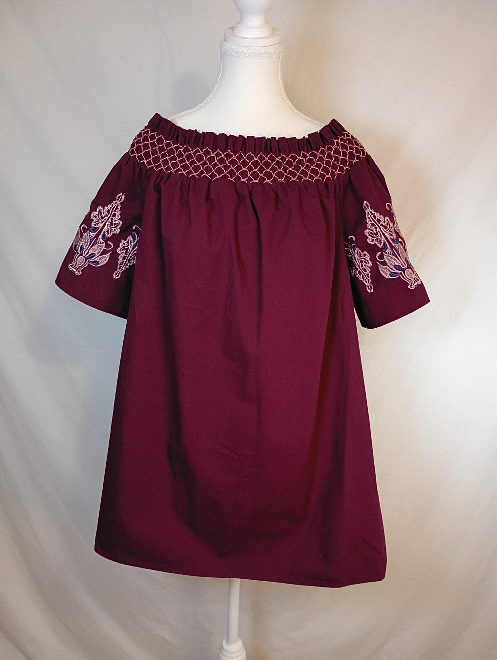 Bleuh Ciel Women Size L Burgundy Off shoulder Peasant Tunic Embroidered